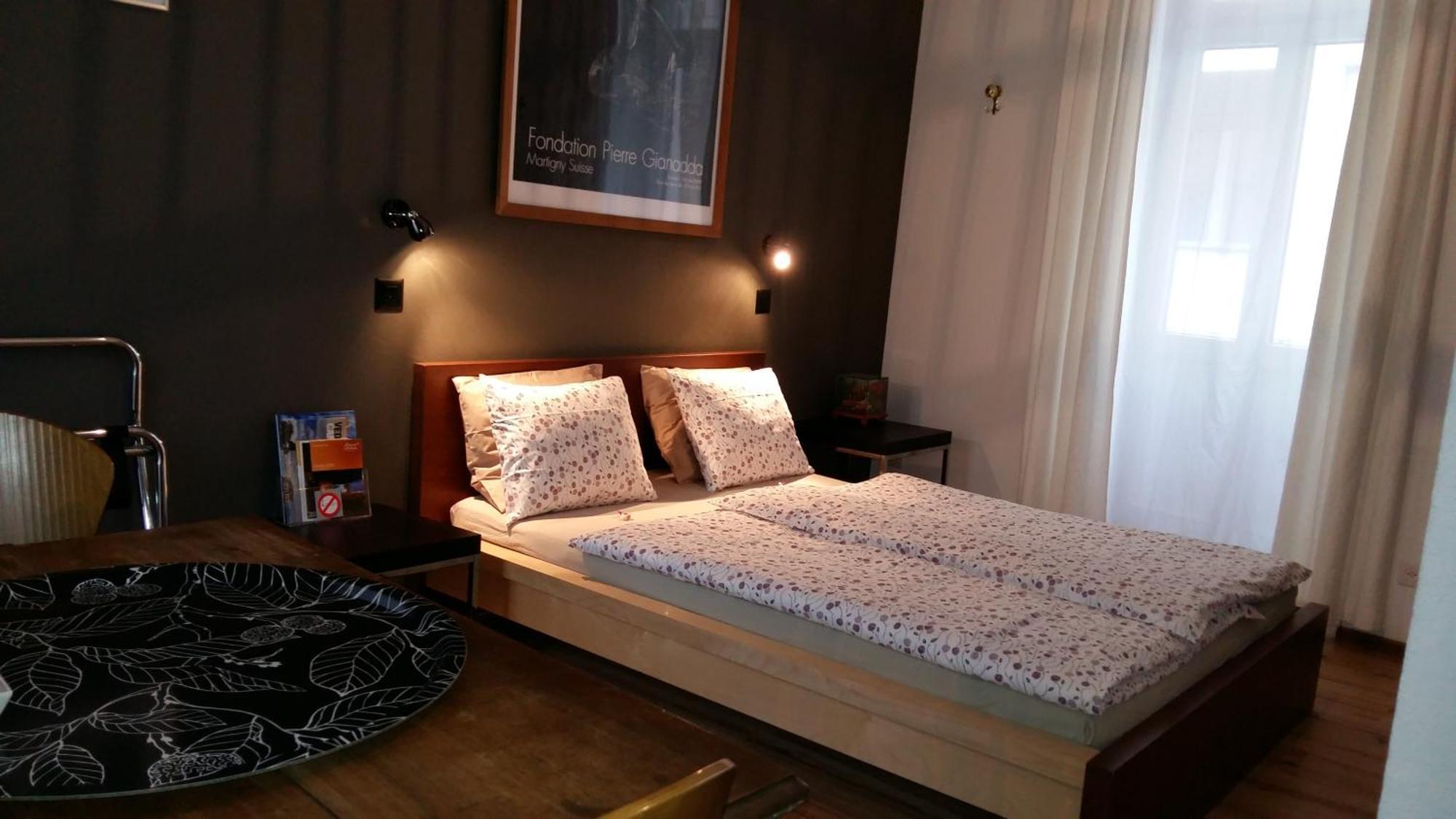 Garni Giacometti ロカルノ 部屋 写真